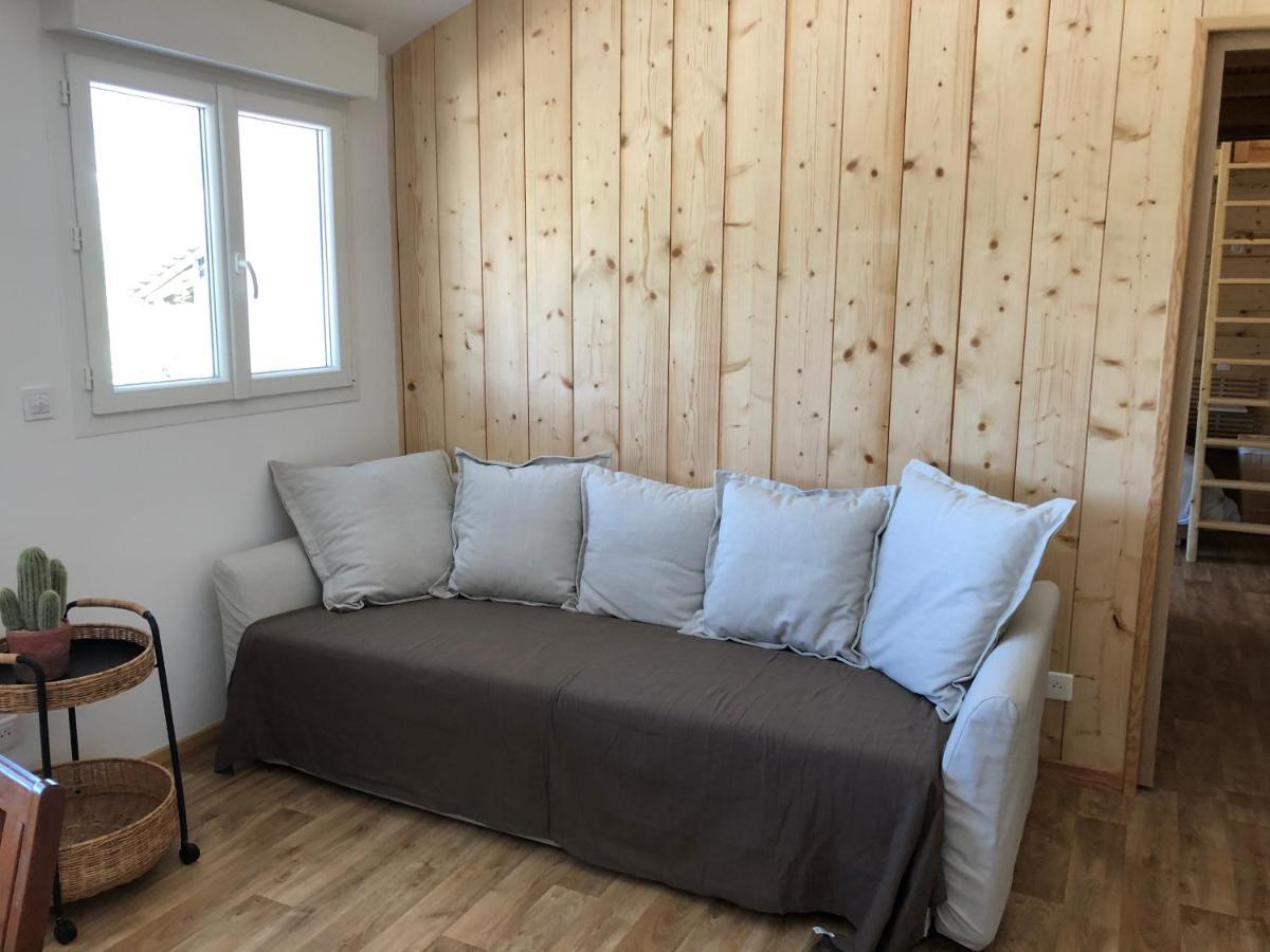 La Petite Ferme De Pouillon - Parc Animalier - Aire De Loisirs B&B 외부 사진
